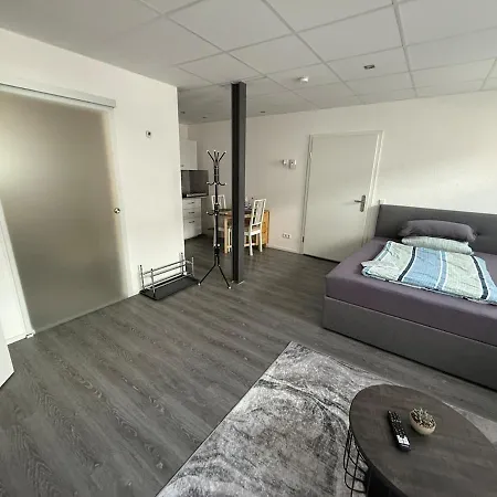 Stylishes 1-zimmer-apartment Im Herzen Oberkochens Appartamento